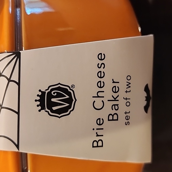 Brie Cheese Maker with Witch Hat - Picture 3 of 3